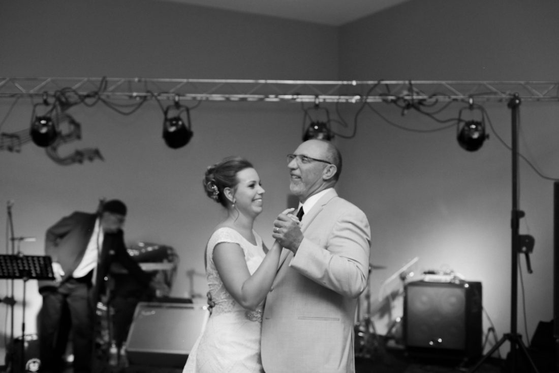 Megan Ann Photography | Weddings | Green Wedding